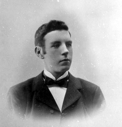 PORTRETT:ARNE GJESTVANG, 