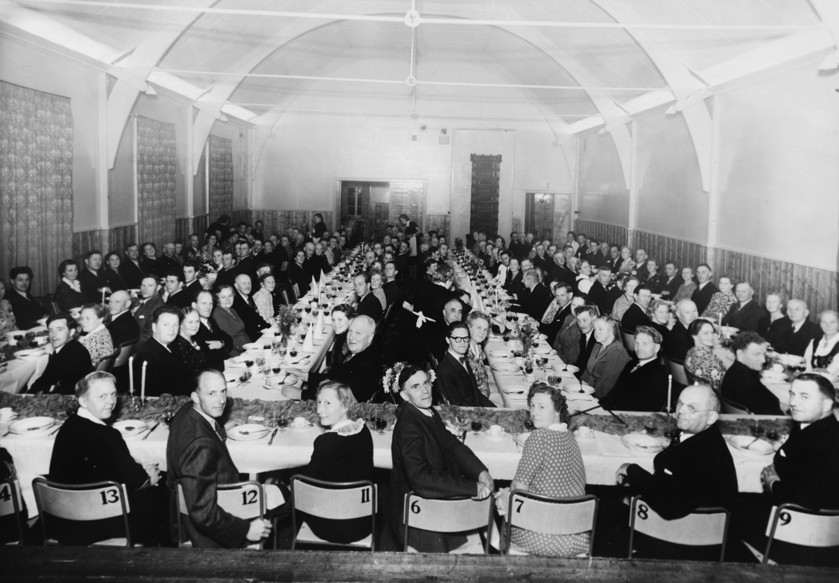 Romedal Brenneri 50-årsfest på Herredsvang, 08. 09. 1951. 