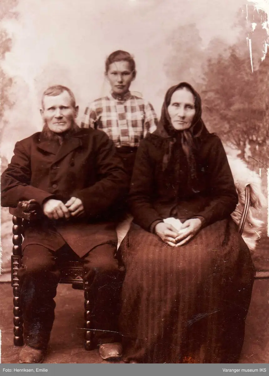 Sigfrid og Lisa Madlena Ittelin (f.Glasin) med barnebarnet Petra Jermine.