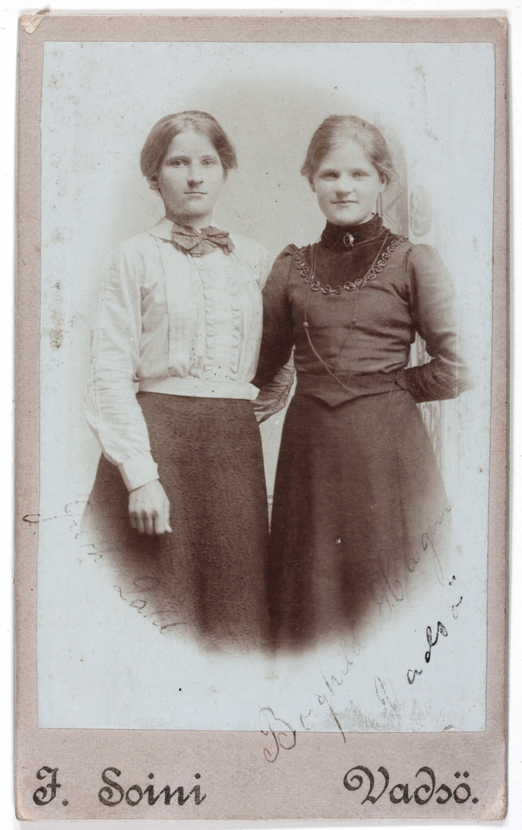 Visittkortfotografi.Grethe Zahl og Borghild Hagen?