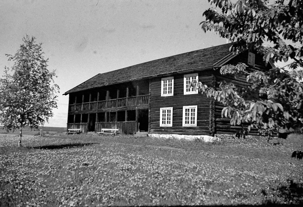 HUBREDBYGNINGEN. HDH. 15. EKSTR. FRA VANG, Hamar. 