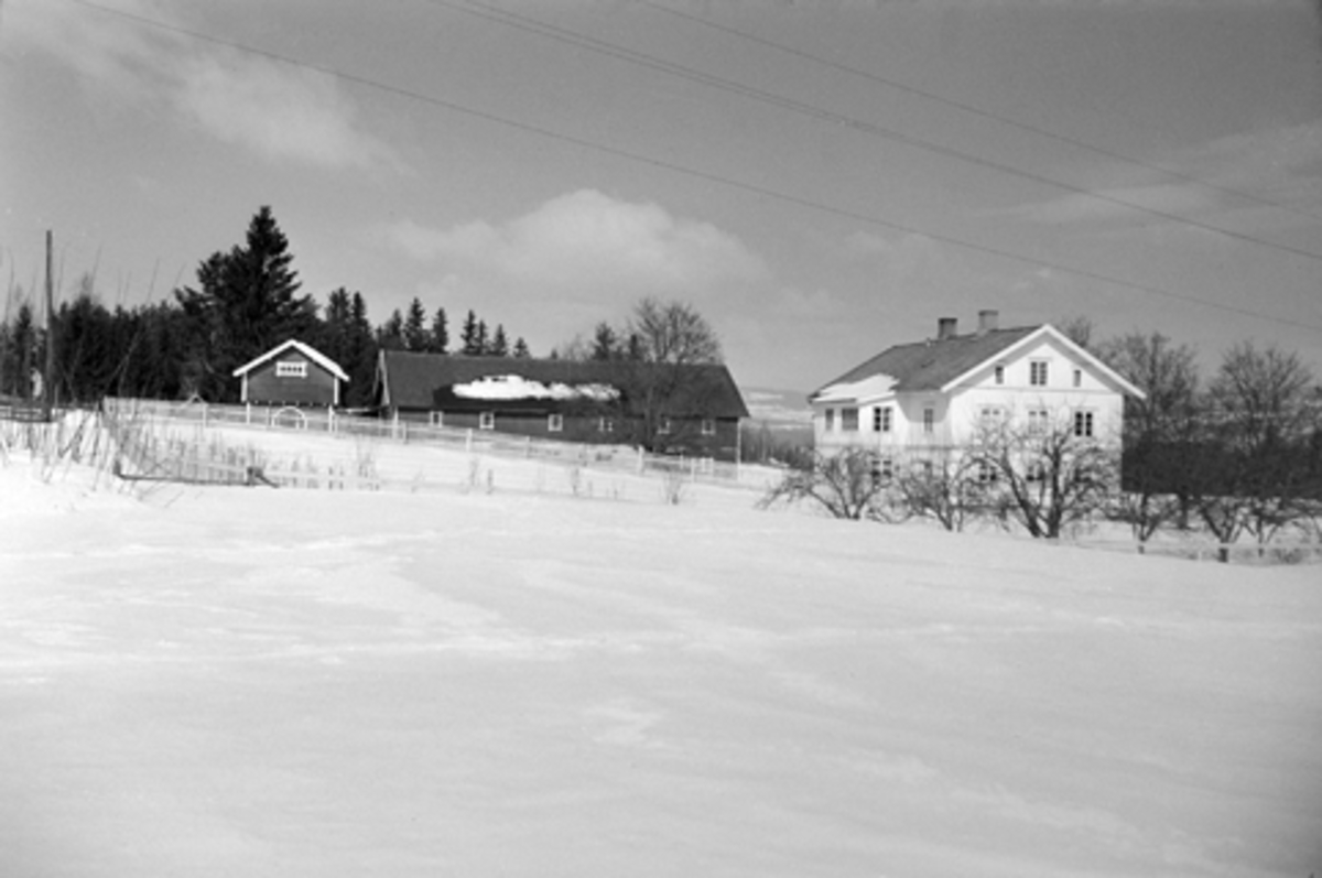 TUN, KÅRTORP, KÅTORP NEDRE, FURNES I RINGSAKER, FB1. 666GNR. 302-7
