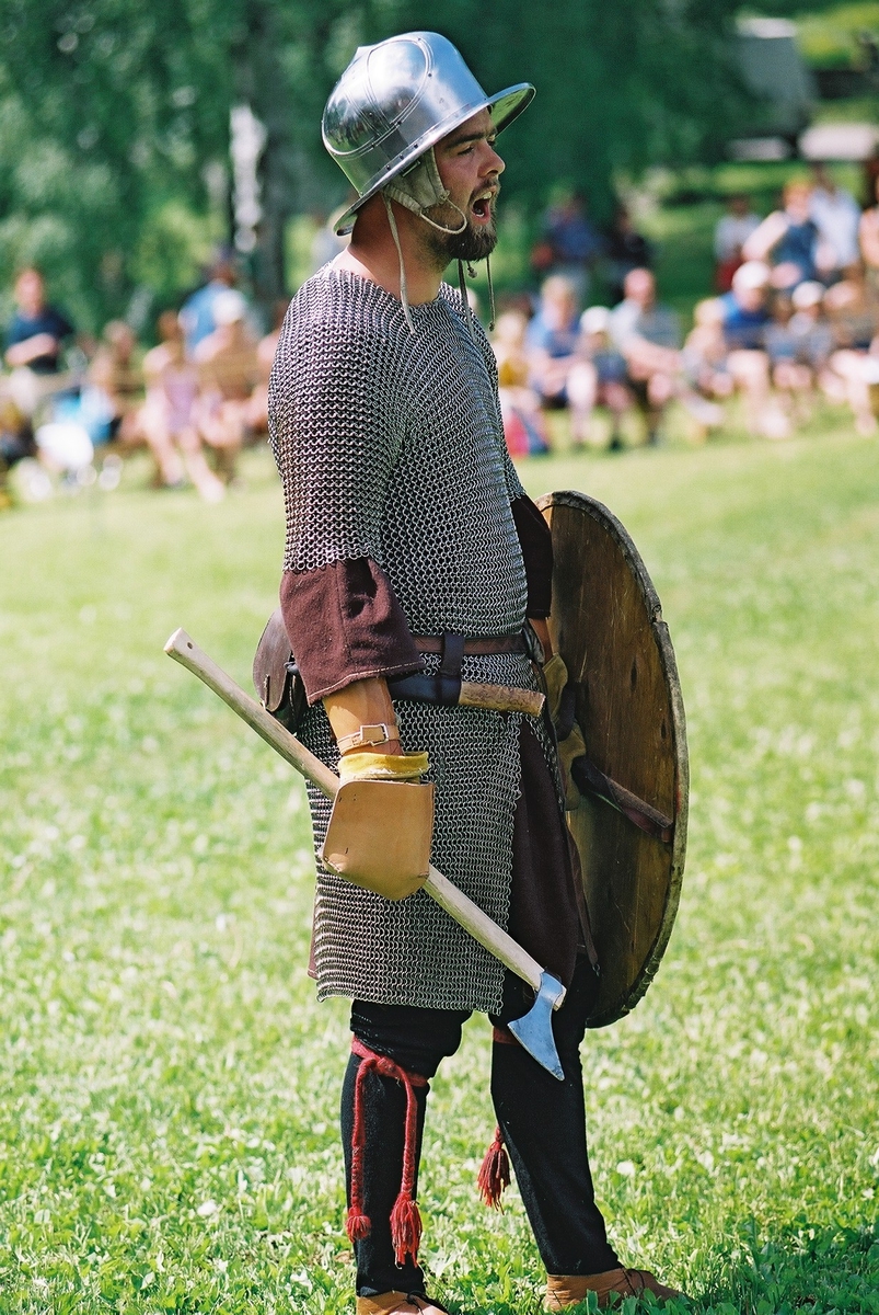 Middelalderdagen. Middelalderfestival, Hamar, Domkirkeodden, 2002. 