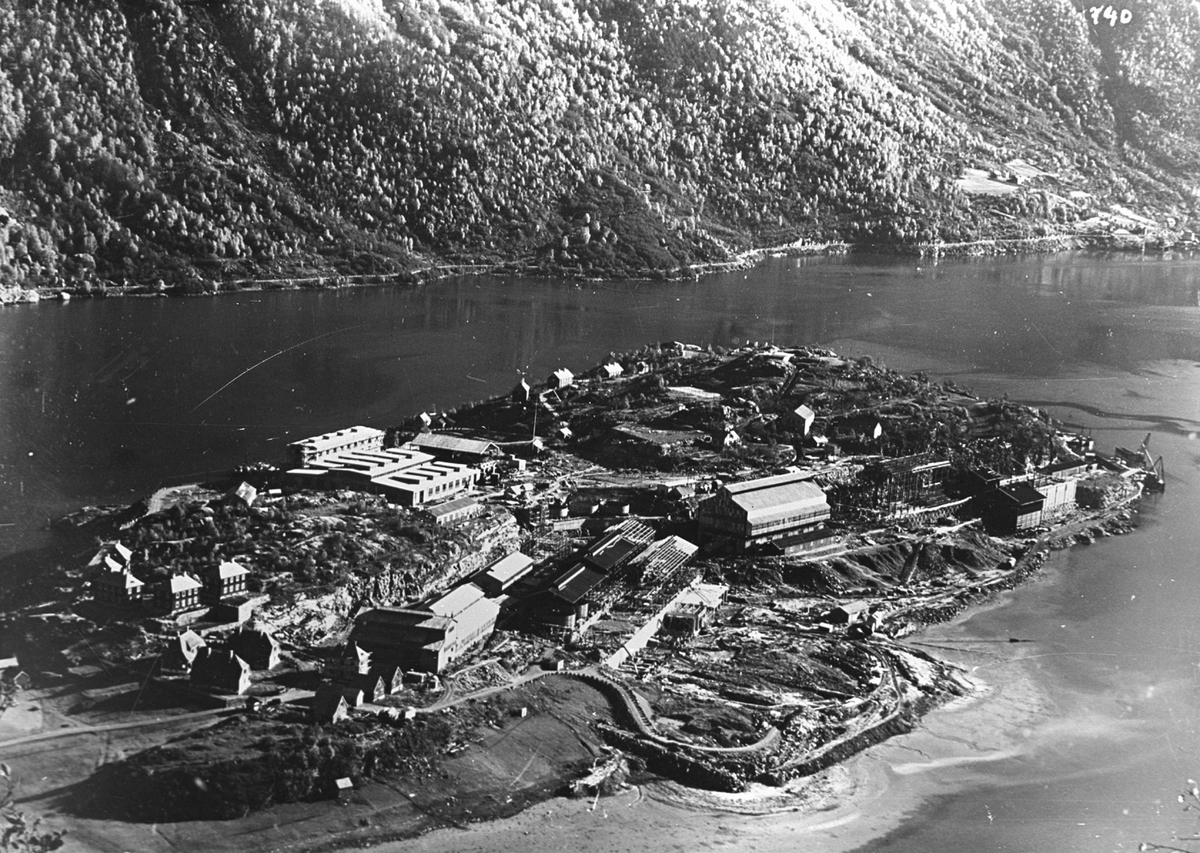 Sinkfabrikken på Eitrheimsneset i 1928.