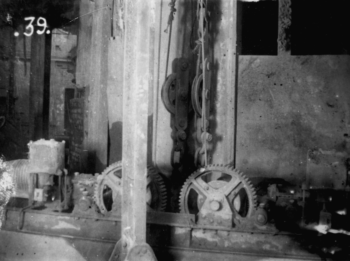 Utstyr ved Zinken si avd. i Tyssedal i 1927.