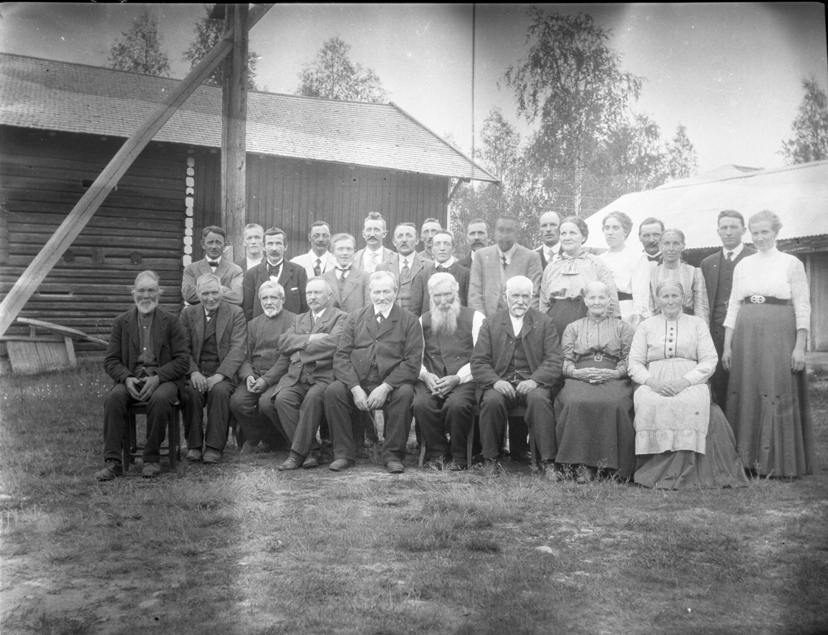 Enga, Nordre Rustad. Gruppebilde