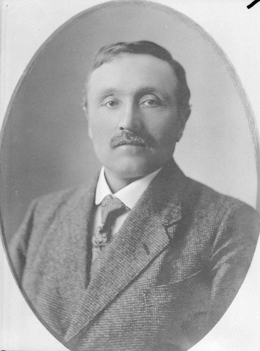 Nikolai Kjenstad, ordfører i Snåsa 1923 - 25