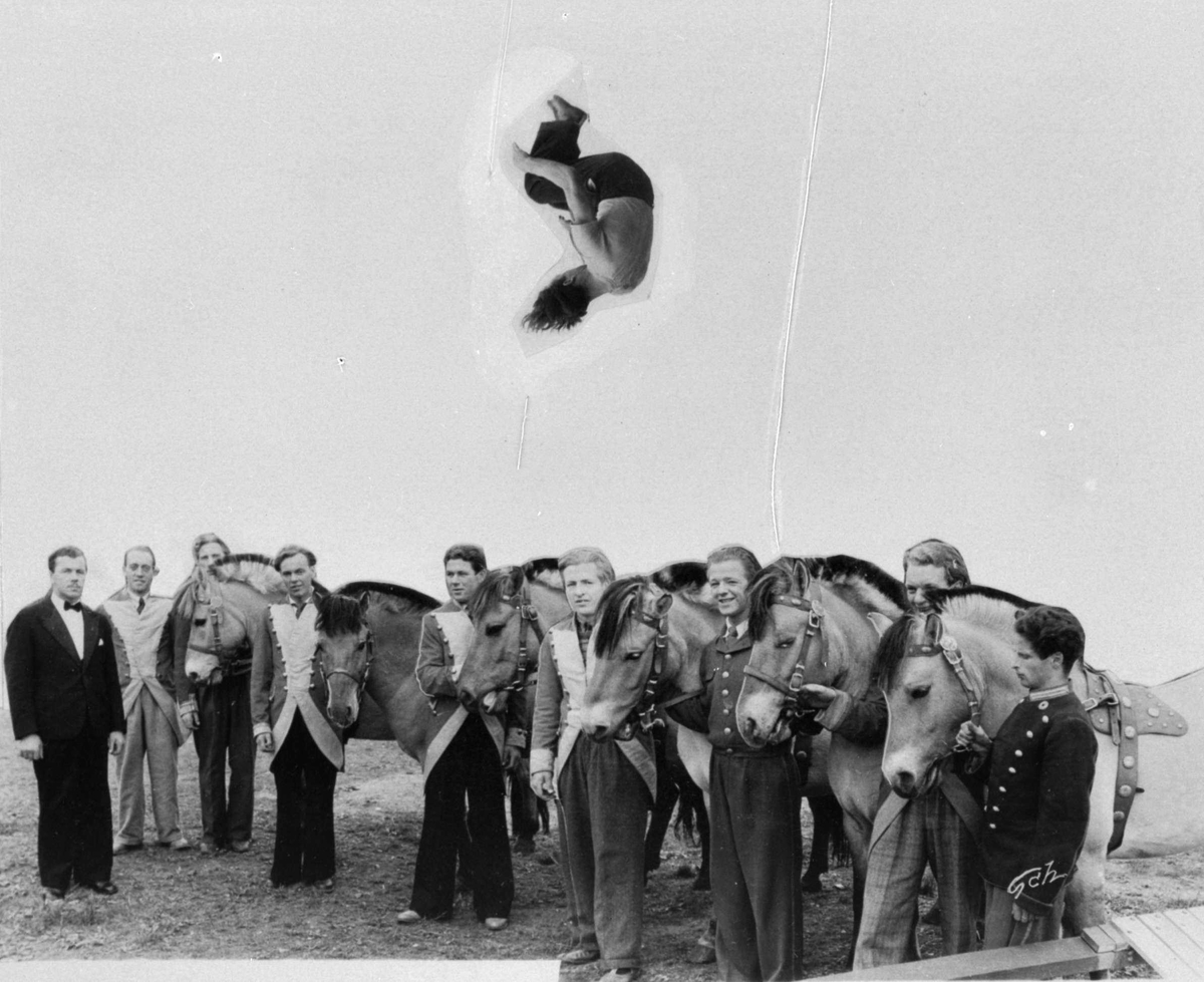 Artister og hester hos Cirkus Rex -Sverresborg Trøndelag Folkemuseum ...