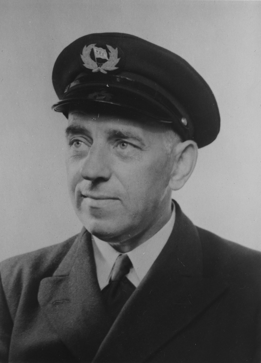 Kaptein Karl Altbjørg i Det Vesteraalske Dampskipsselskap