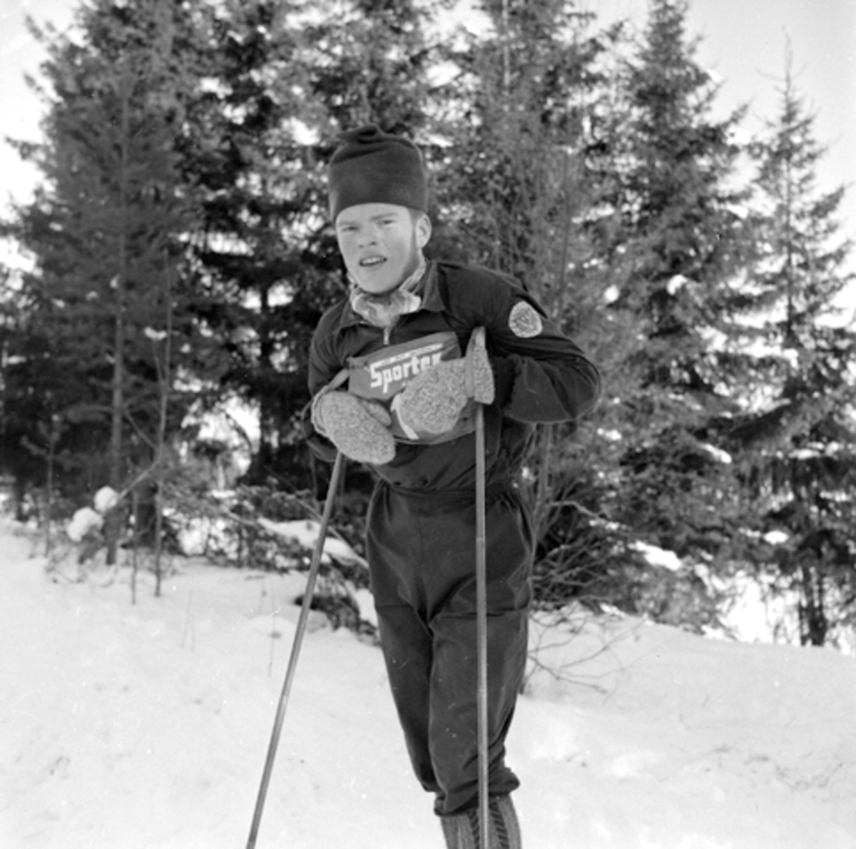 Ukjent skiløper. Nils Magne Taskerud??  Veldre Idrettslag? langrennsløper.