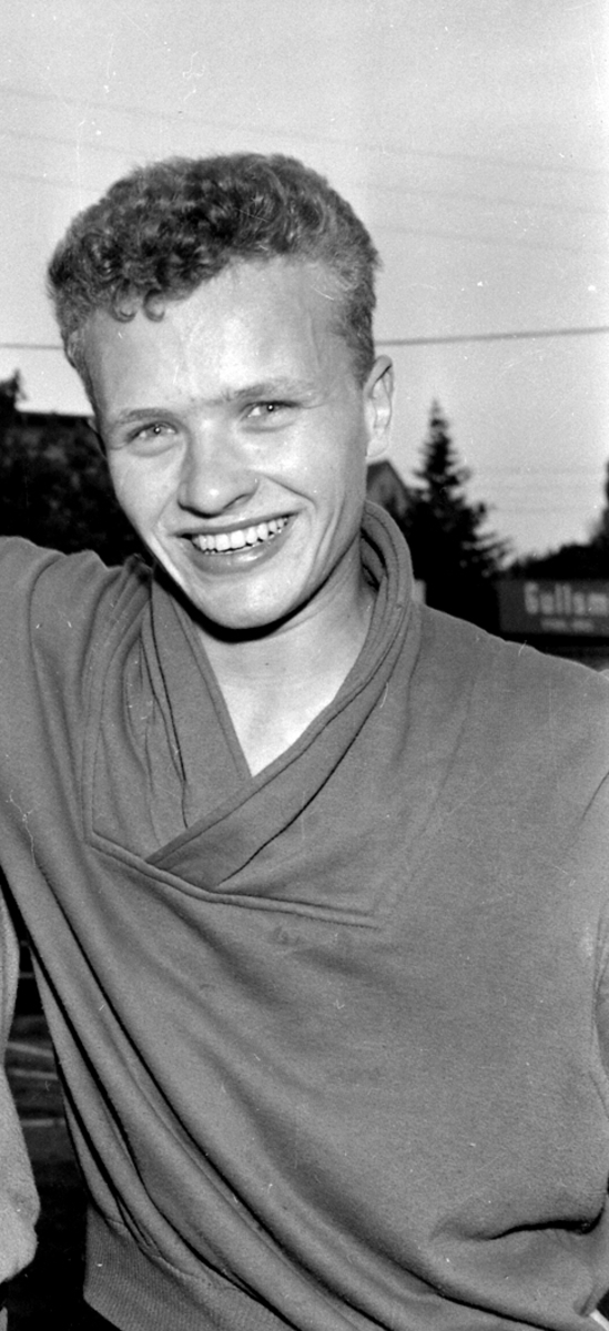 Einar Førde, Tjalve.