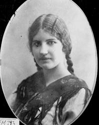 Kirsten Flagstads rollebilder/role portraits