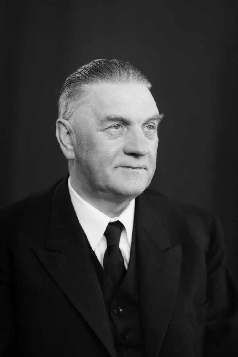 Hamar, rådmann Sigurd Pedersen, Sig. P, portrett