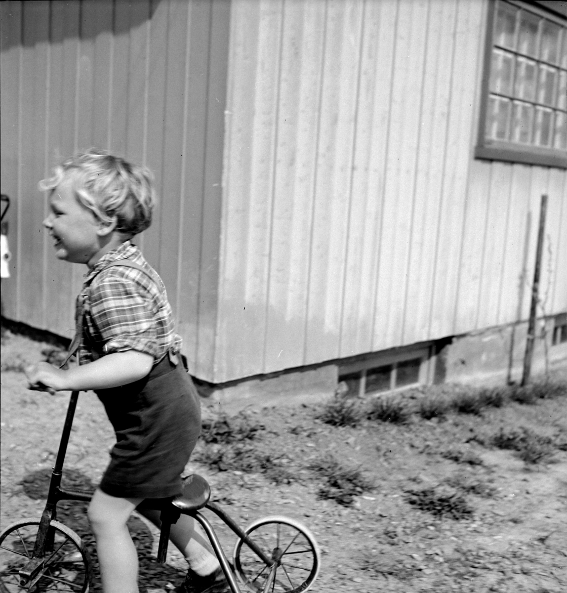 RED. DIPPNER`S GUTT, HAMAR