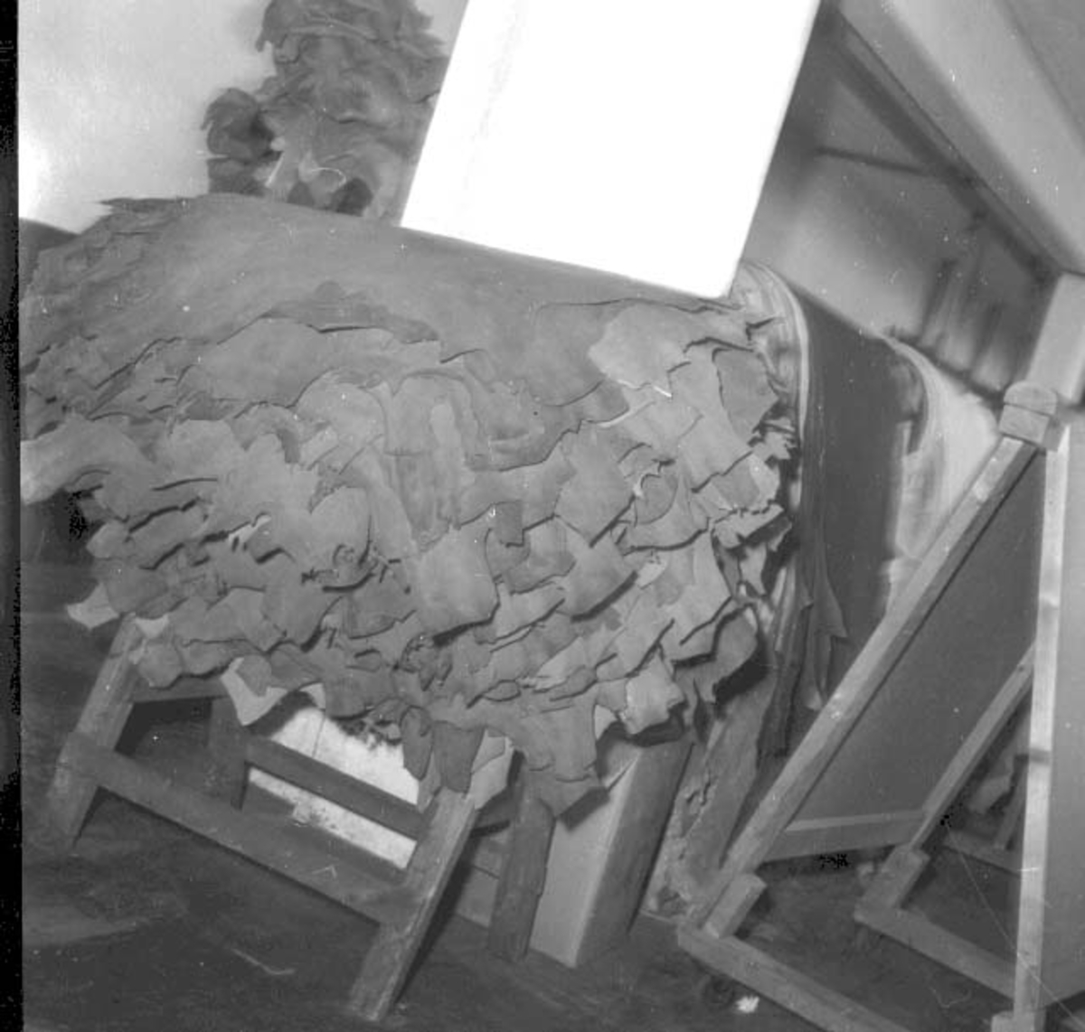 Hamar, Tjuvholmen, garveri O. Kirkebye & Sønner, interiør fra produksjonen,