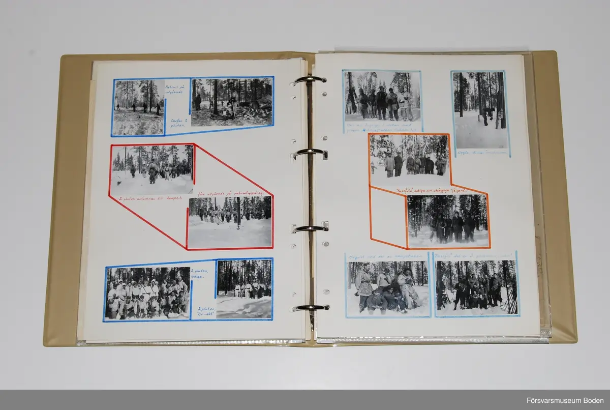 Album innehållande fotografier med utförliga texter, tjänstgöringsintyg, ryska brev (översatta) och liknande sammanställda av Karl Lindskog. Författaren tjänstgjorde vid Märkäjärvi och enligt honom kan albumet ses som ett komplement till kamraten Ragnar E. Naess bok "Marschen till Märkäjärvi" (1940). Fotografierna är i de flesta fallen tagna av furir Rosenquist enligt kommentar i albumet. På slutet finns en redogörelse för en beredskapsplacering i Värmland efter hemkomsten från Finland.