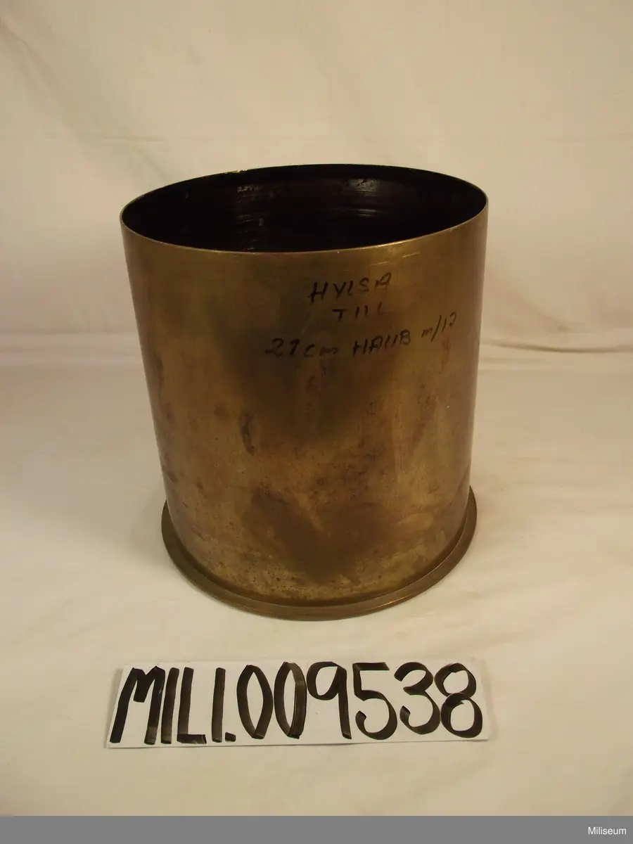 Laddningshylsa av mässing till 21 cm haubits m/1917.