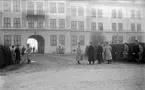 Samling morgonen 4 dec. 1930 utanför valvet K3.