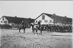 1933 - 1951. Sekundchefen och stabschefen inspekterar.