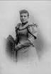 Porträtt av okänd kvinna från sekelskiftet 1900