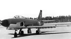 F6 Karlsborg 1957. Flygplan A32 