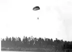 Fallskärmsjägarskolan Karlsborg 1956.Hoppning.
