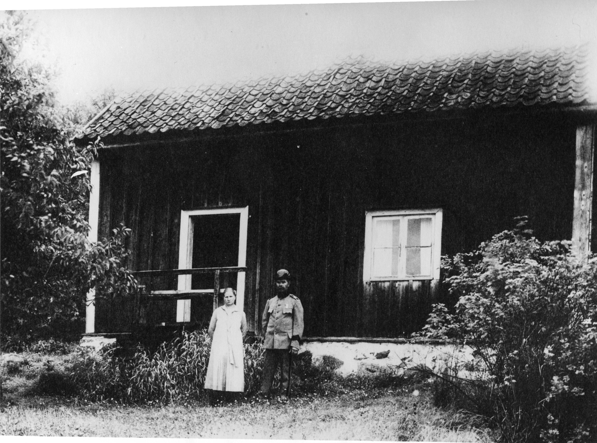 Soldattorp nr 7 Edeskvarna Norrgård, Livkompaniet, Jönköpings regemente. Carl Emil Edstrand med hustru Anna. Torpet låg i Gisebo.