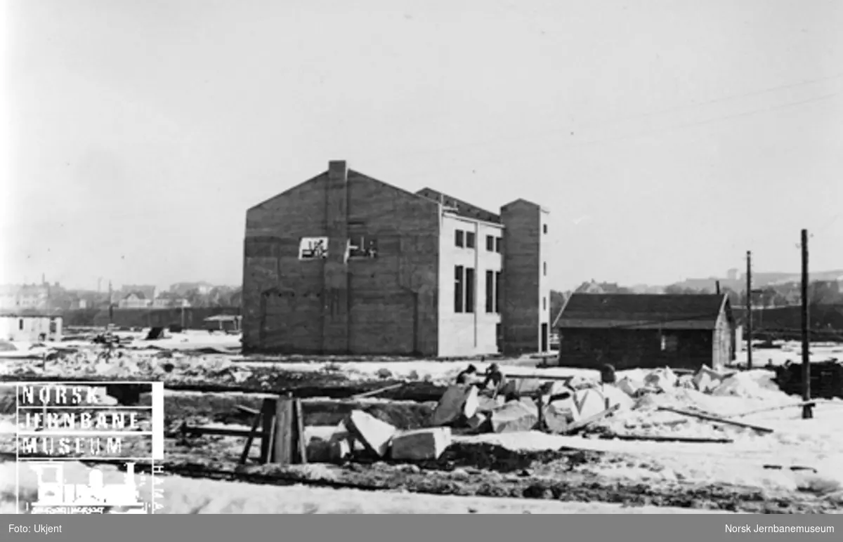 Bygging av sentraloppvarmingsanlegg på Marienborg