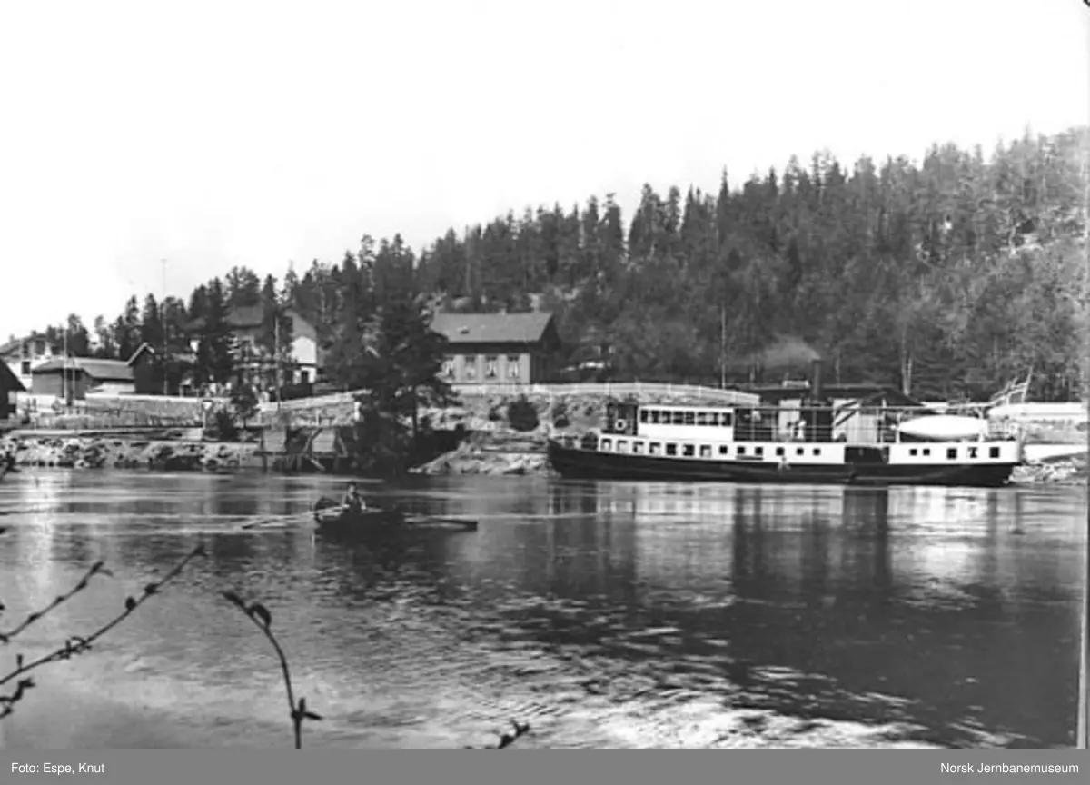 D/S Spirillen ved Hen brygge