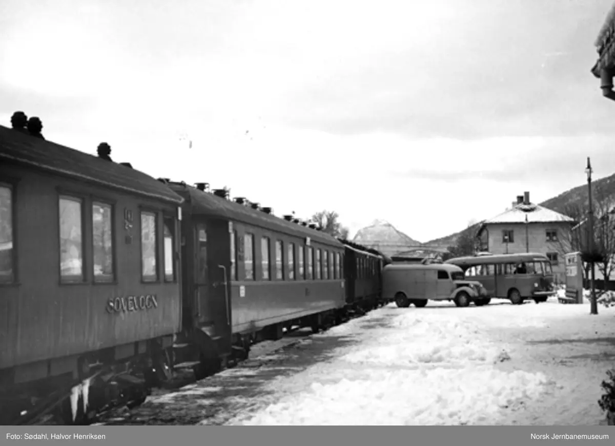Åndalsnes stasjon etter nattogets ankomst