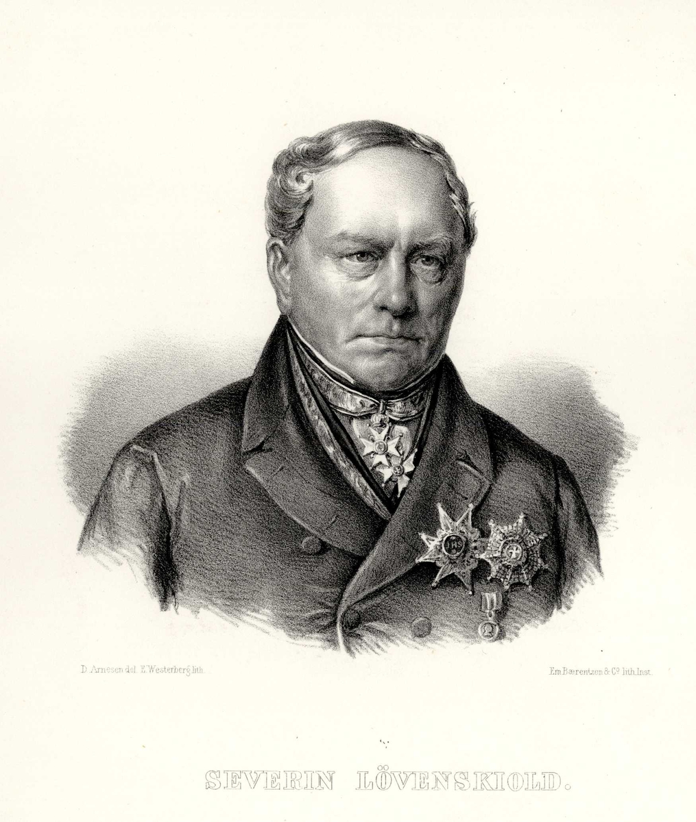 Portrett, brystbilde av Severin Løvenskiold med frakk og medaljer