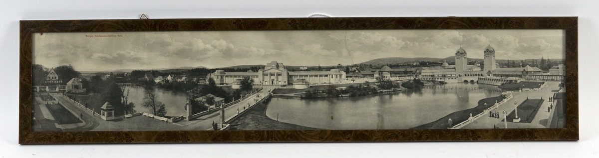 Fotografi i ramme fra Norges jubileumsutstilling i 1914.