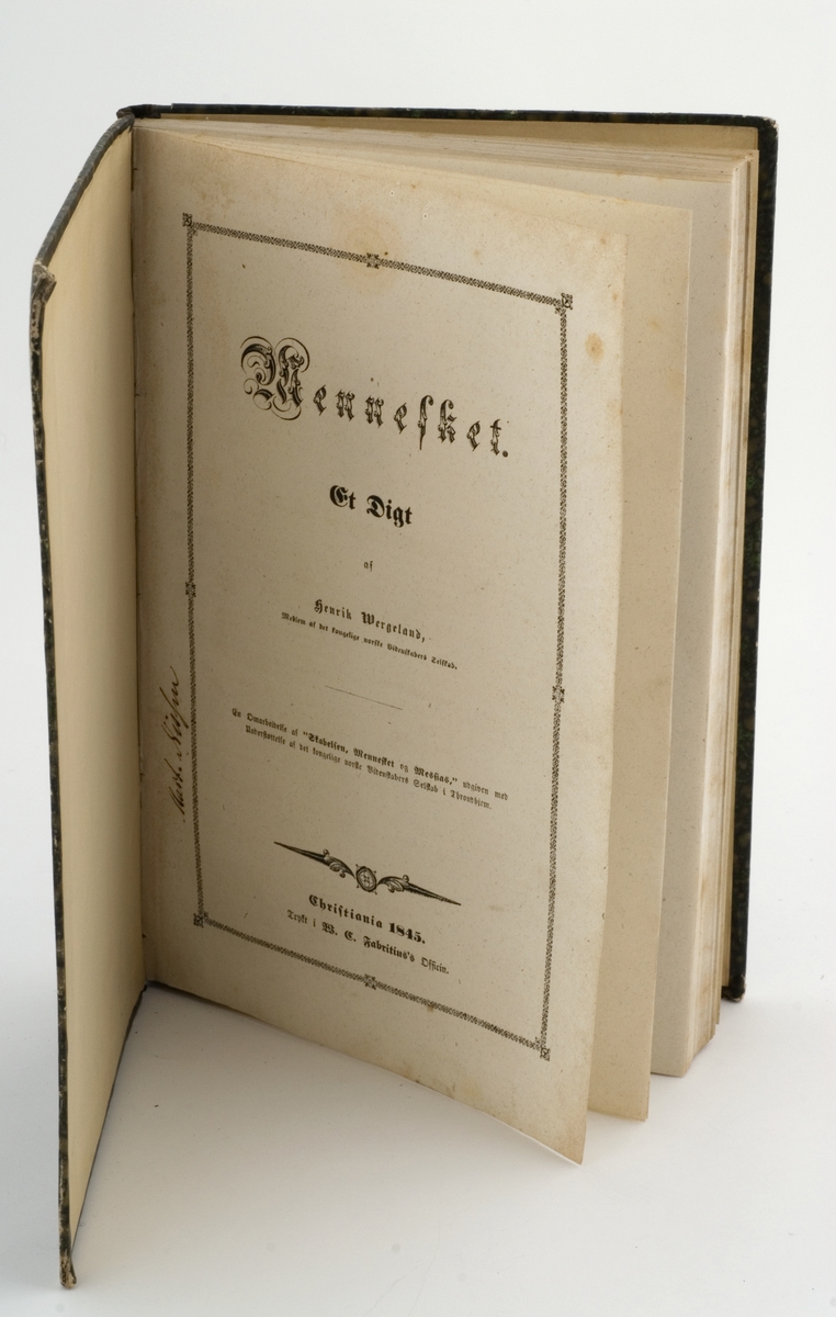 Konserveringsrapport:" Bind = shirting rygg + maskinmarmoret. "