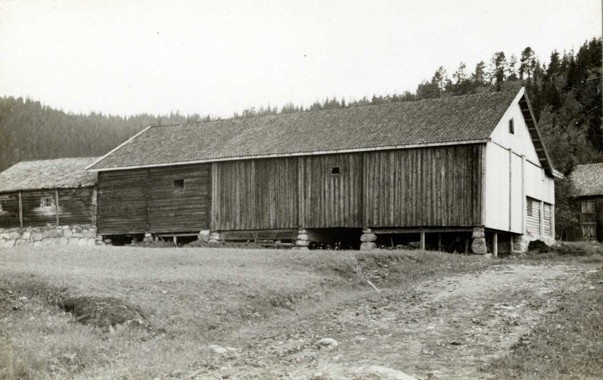 Oppegård, Feiring, Eidsvoll, Akershus. Låve sett fra baksiden.