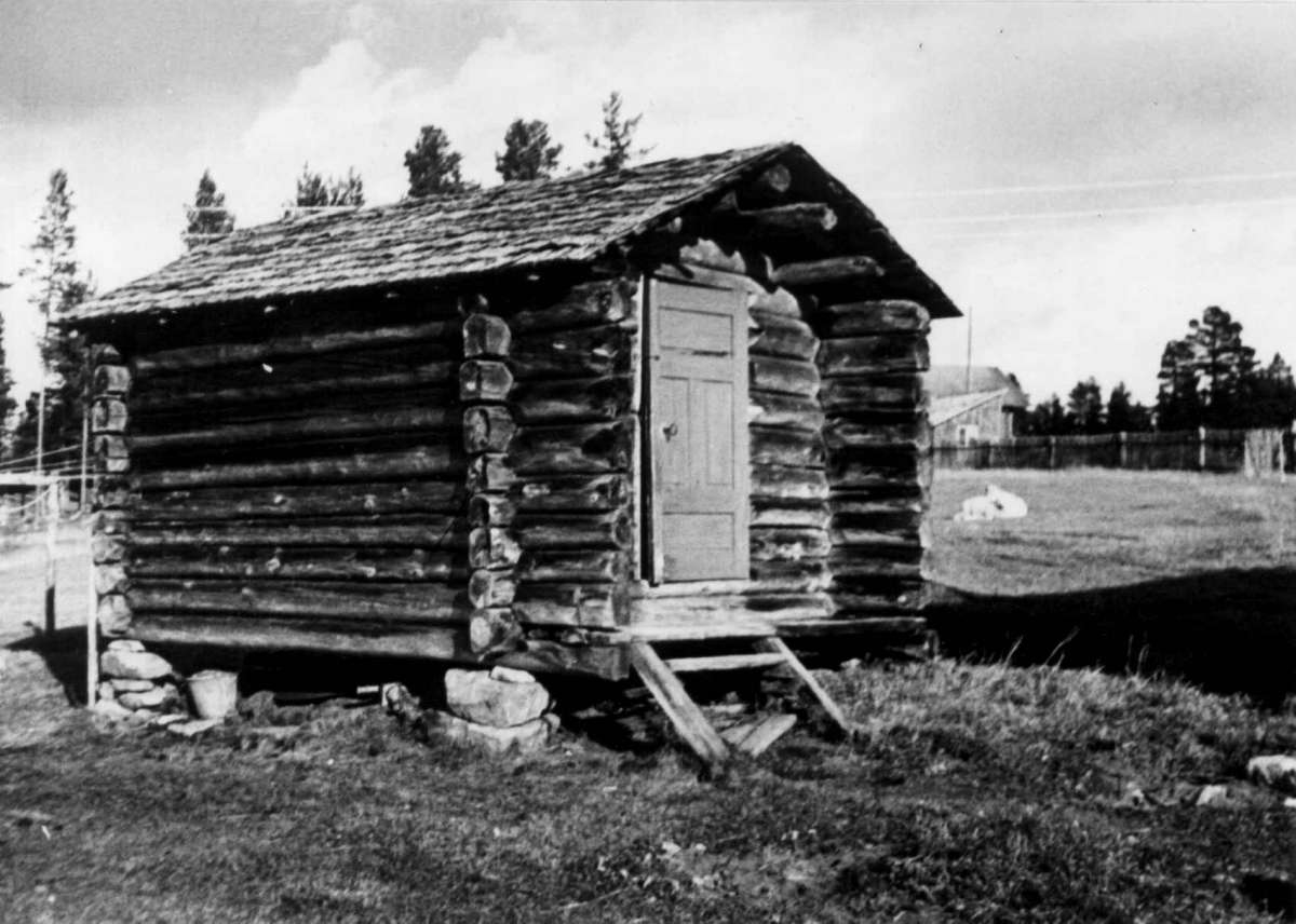 Østre Flermoen,Trysil, Hedmark. Bu.