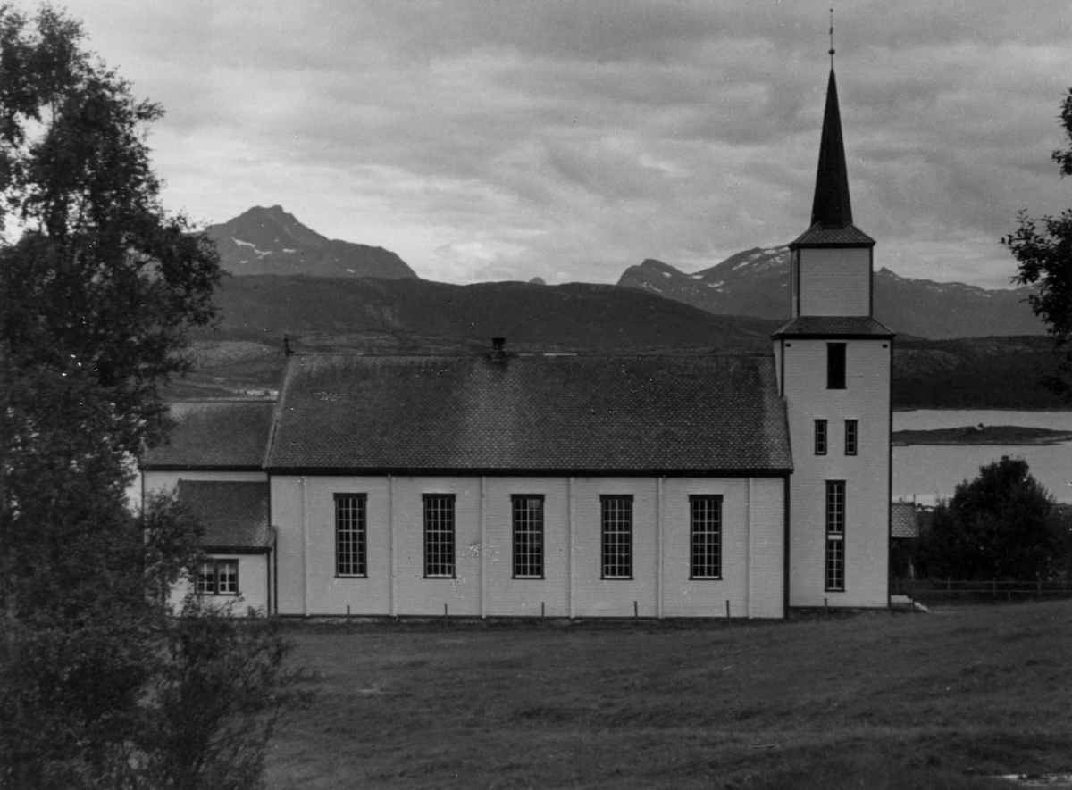 Hamarøy kirke