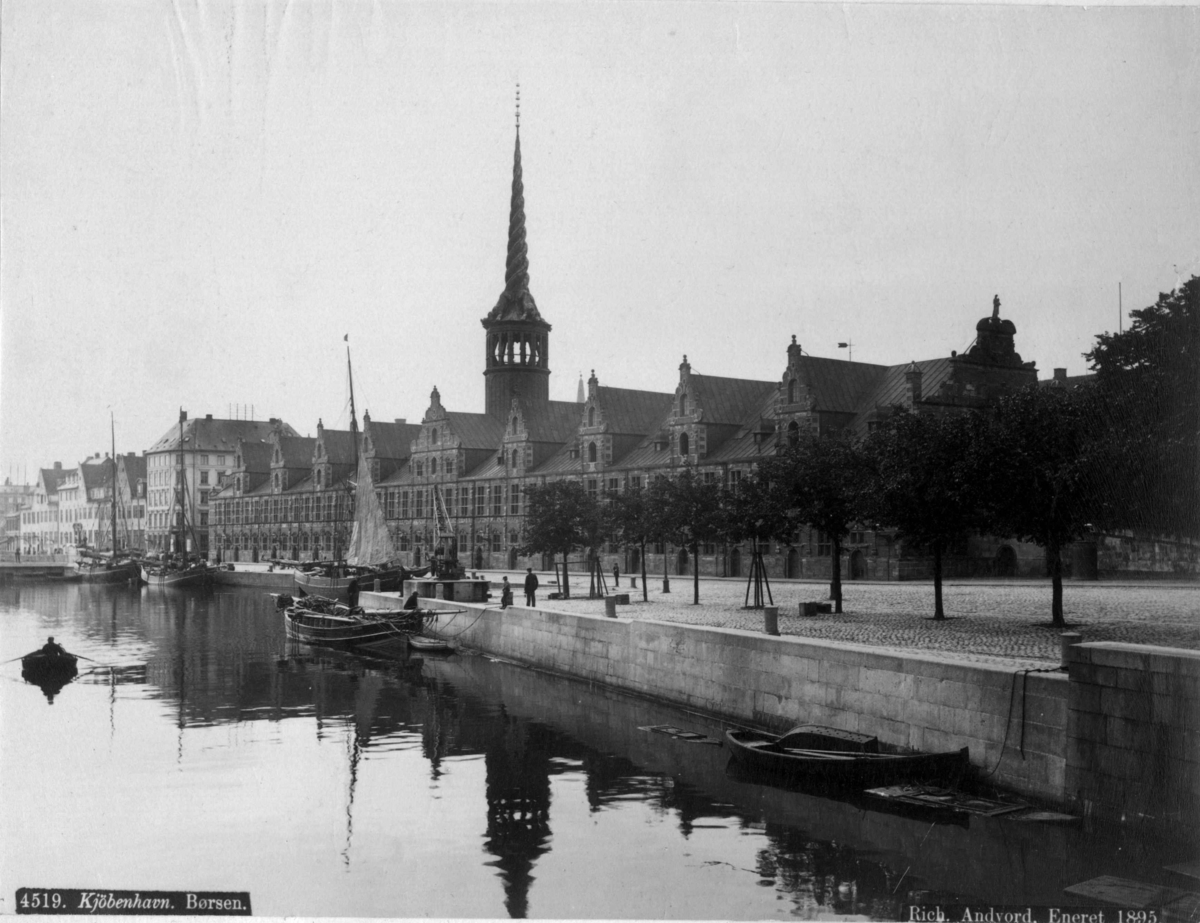 Postkort. Børsen i København.