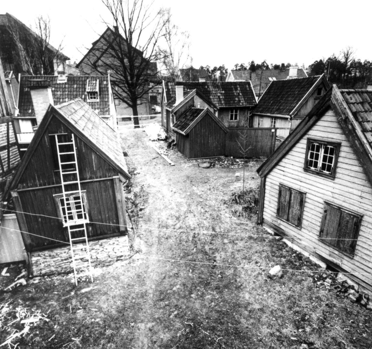 Enerhaugen under oppførelse på Norsk folkemuseum, 1968 - 69.