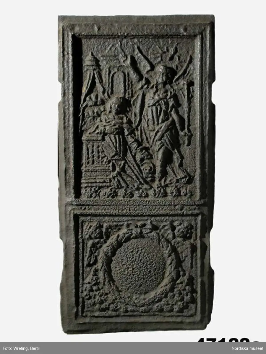 Huvudliggaren:
"12 järnhällar.
a) Märkt 'KEJSARE'.
b) Märkt 'SIMSON SLET LEYONET SÖNDER / HUSEBY BRUK'.
c) -
d) -
e) -
f) -
g) 2 st
h) -
i) Märkt 'ÖRMO'.
j) Märkt 'OSCAR'.
k) Märkt 'GUSTAF D:III SVERIGES KONUNG'."