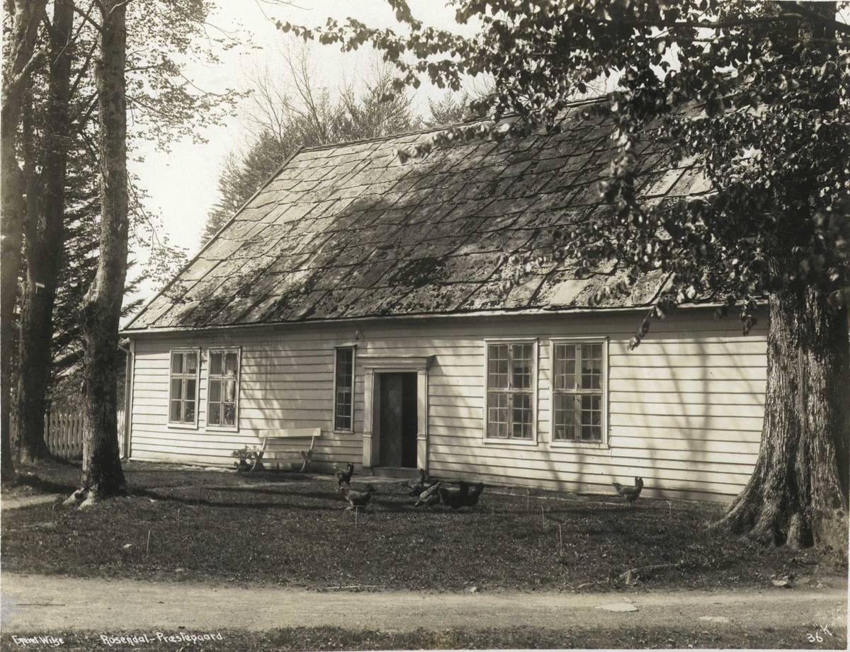 Prestegård, Baroniet Rosendal, Kvinnherad, Hordaland. Fotografert 1912.