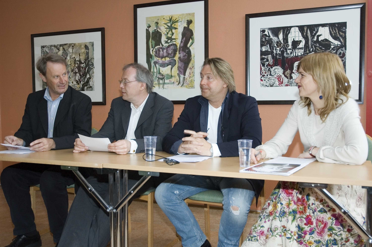 Pressekonferanse på Ibsenmuseet, dagen før åpningen.