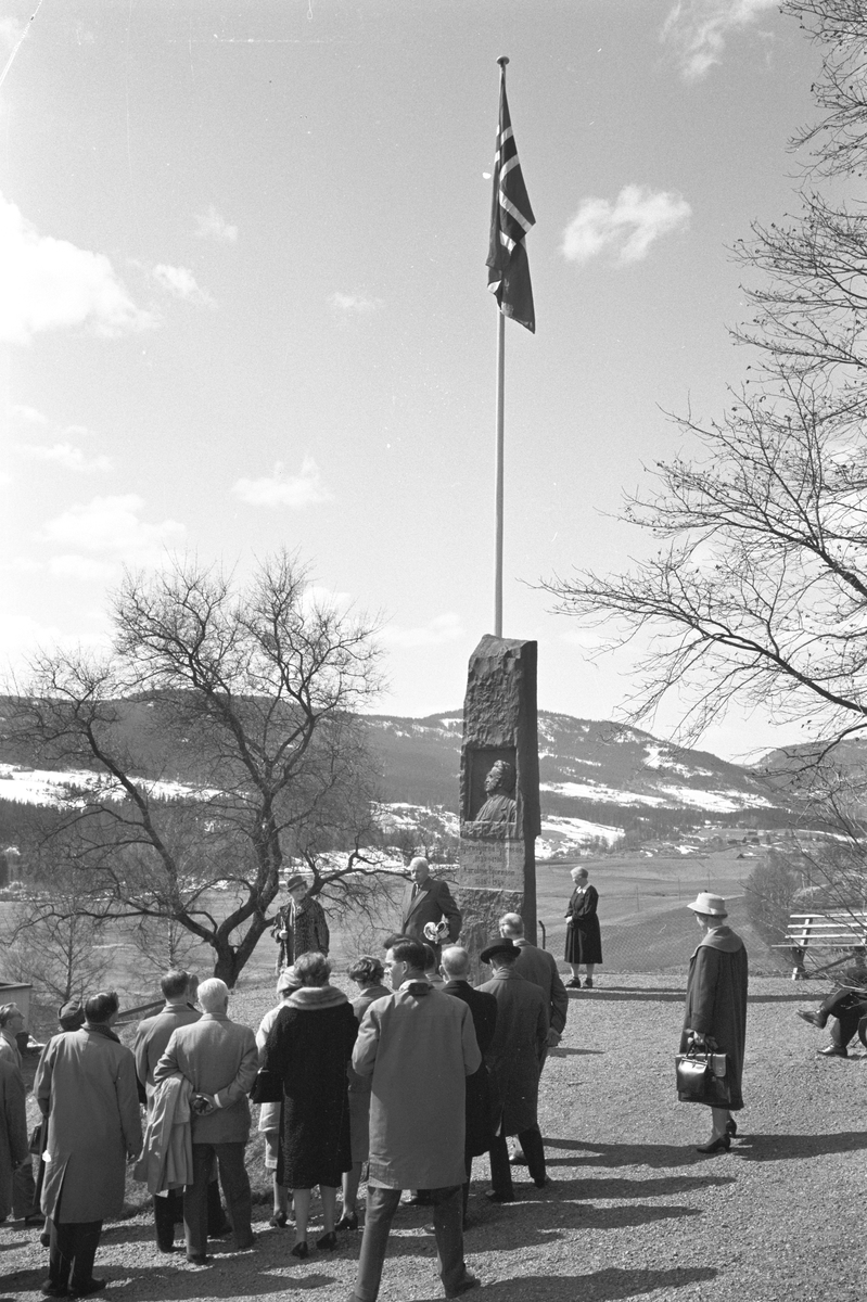 Serie bilder av jubileum på Aulestad, Bjørsntjerne Bjørnsons hjem.