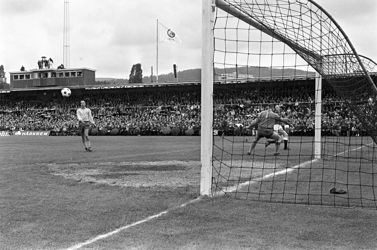Serie bilder av landskamp i fotball Norge - Sverige 03.09.1967