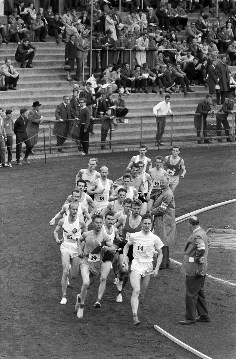 Serie.Sport.Holmenkollstafetten.
Fotografert 1961.
