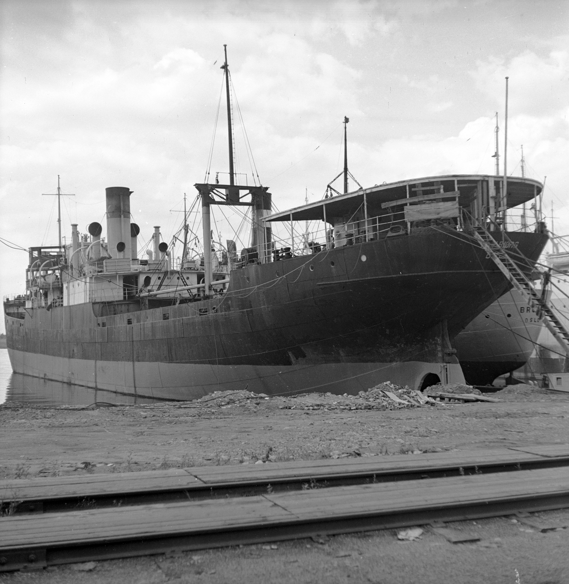 Serie. Div. tankbåter i opplag. Fotografert 14. aug. 1954.