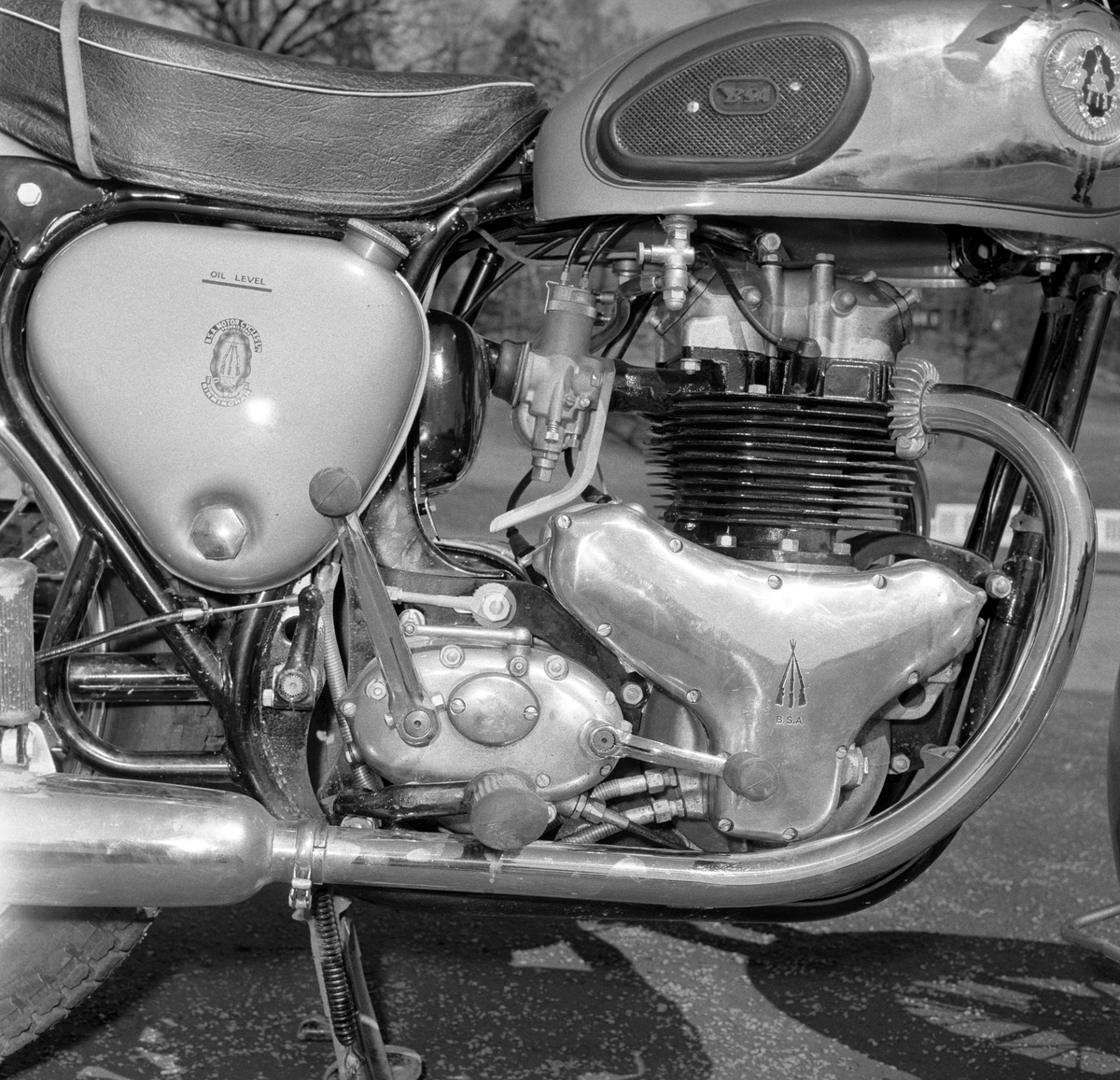 Serie. BSA motorsykkel. Fotografert mai 1958.