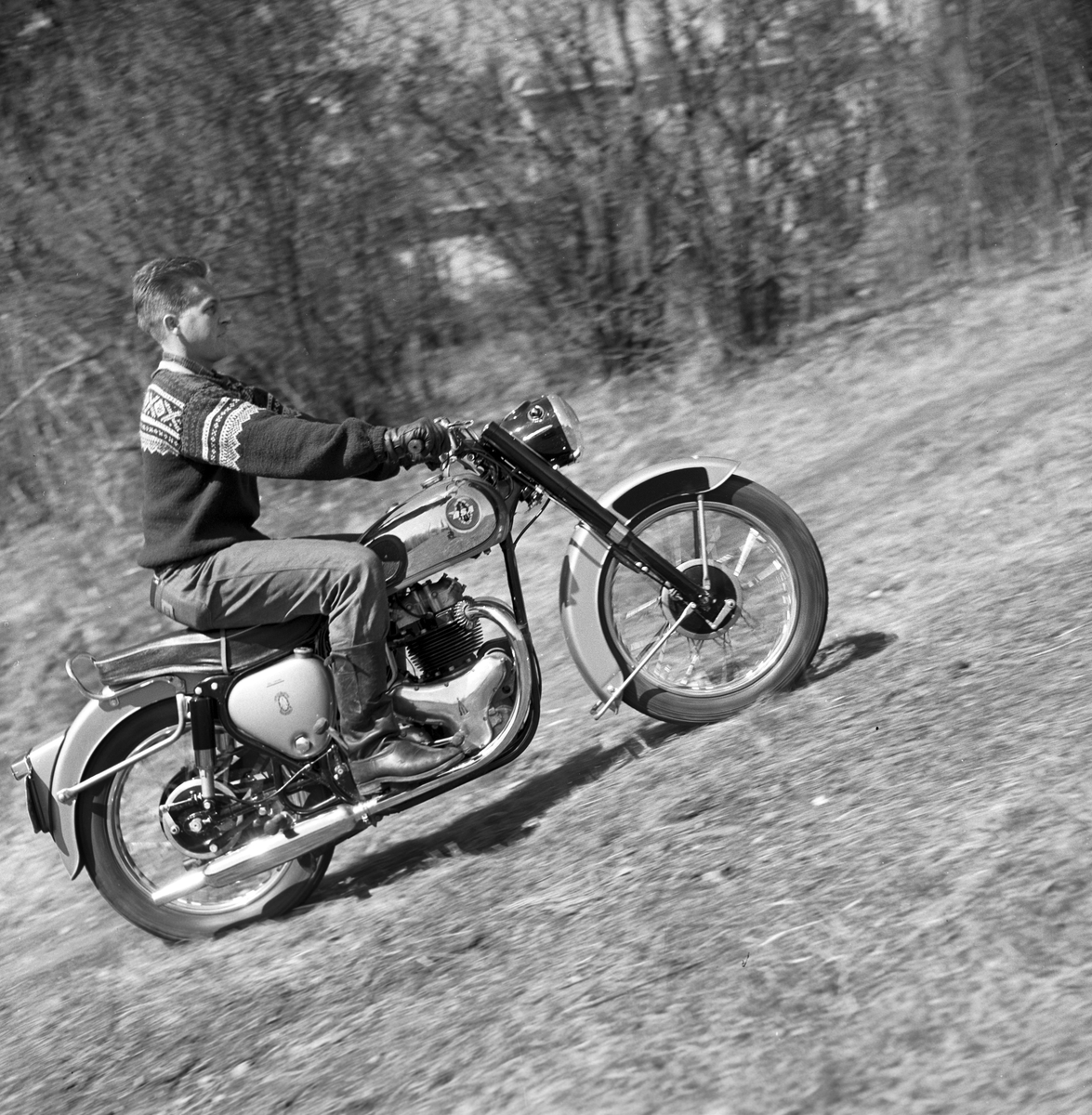 Serie. BSA motorsykkel. Fotografert mai 1958.