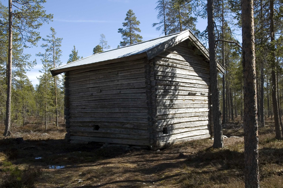 Blokkodden, villmarksmuseum, laftet bygg.