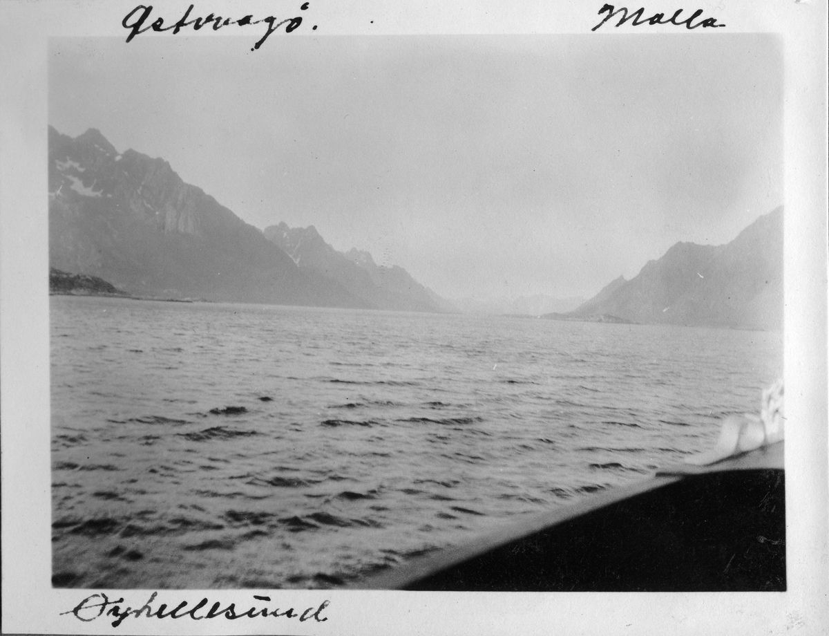 Kystlandskap. Fra bildeserie tatt på reise langs kysten av Norge i 1926.