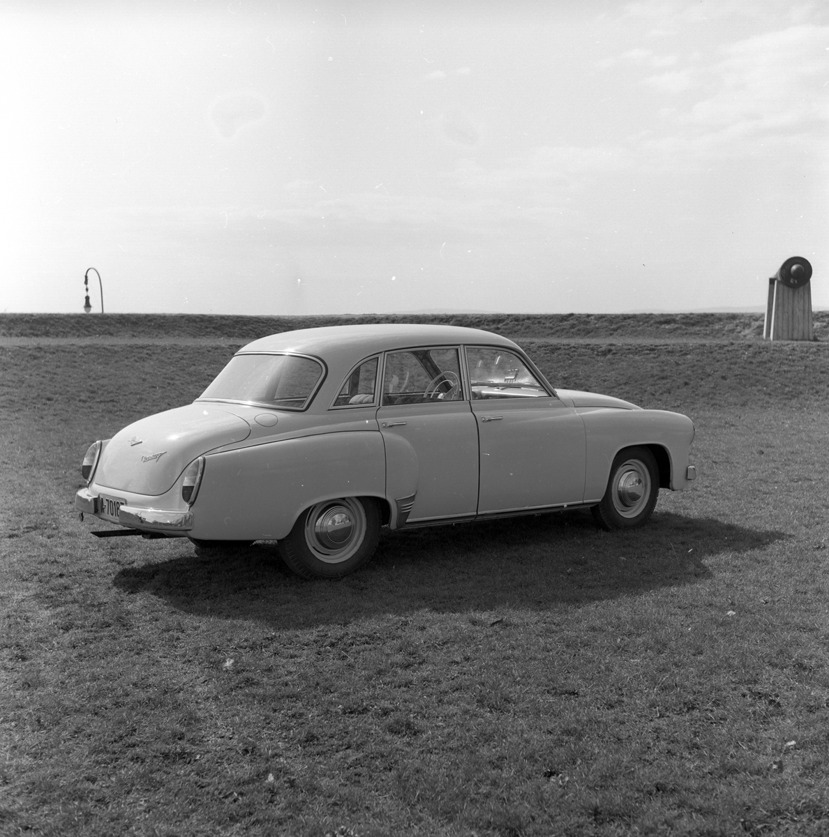 Reklame. Bilen Wartburg.